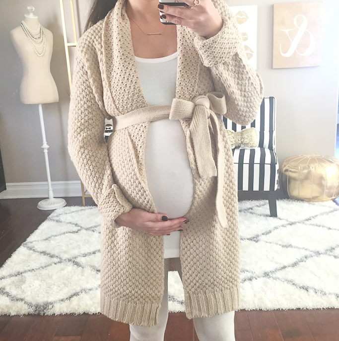 Forever 21 belted longline cardigan oatmeal cream leggings white maternity tank arrow necklace petite pregnant baby bump 