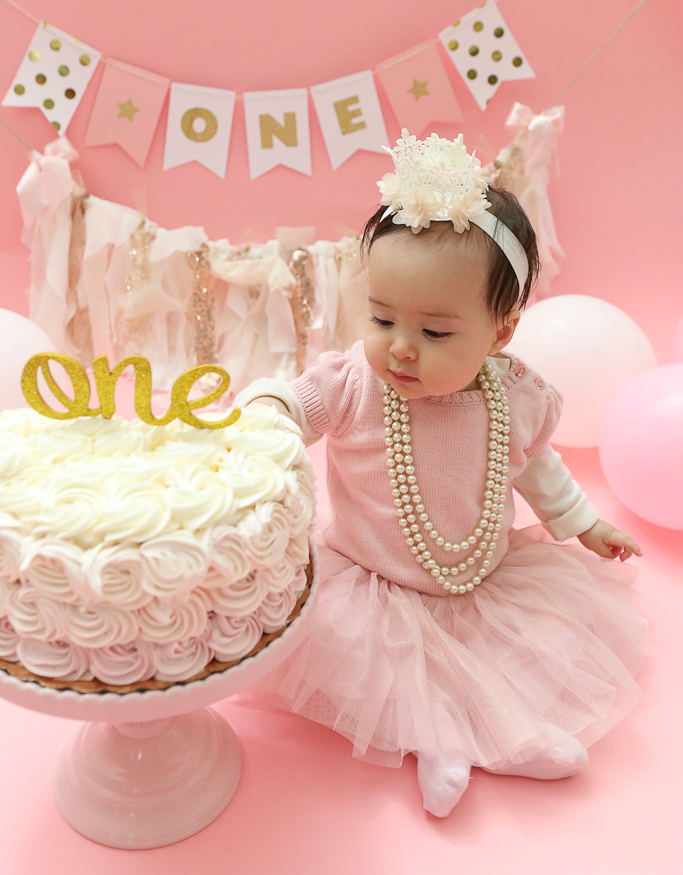one year smash cake party, pink one year birthday