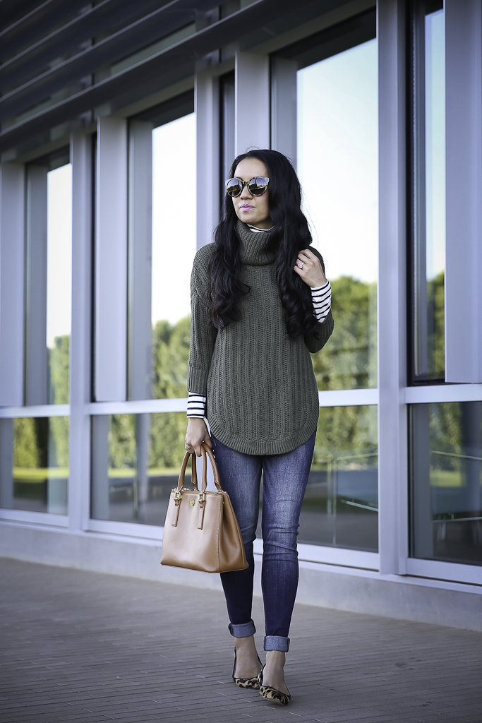 casual fall outfit olive green sweater leopard pumps striped turtleneck