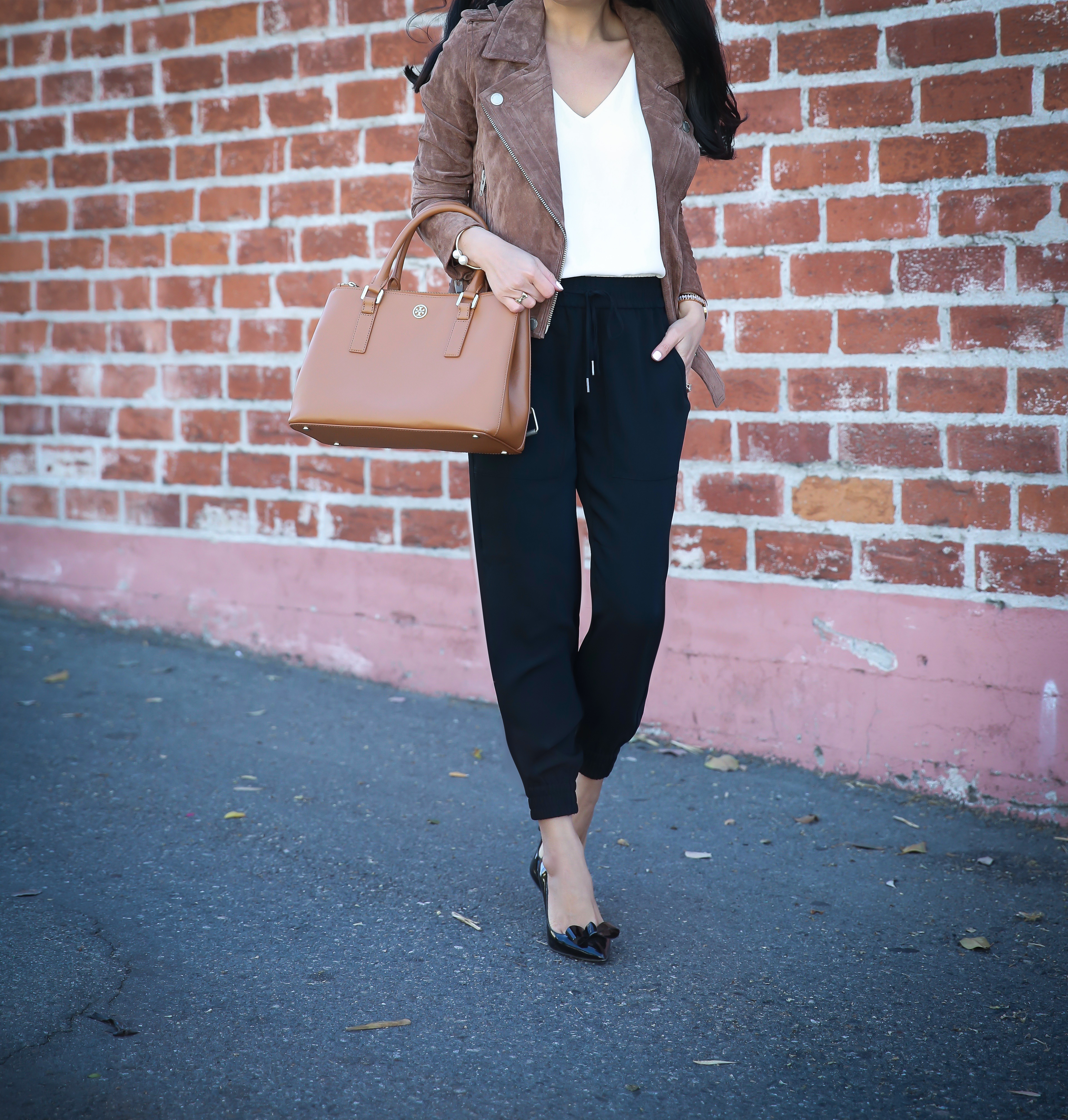 How To Style Jogger Pants For Work When You Re Petite Stylish Petite