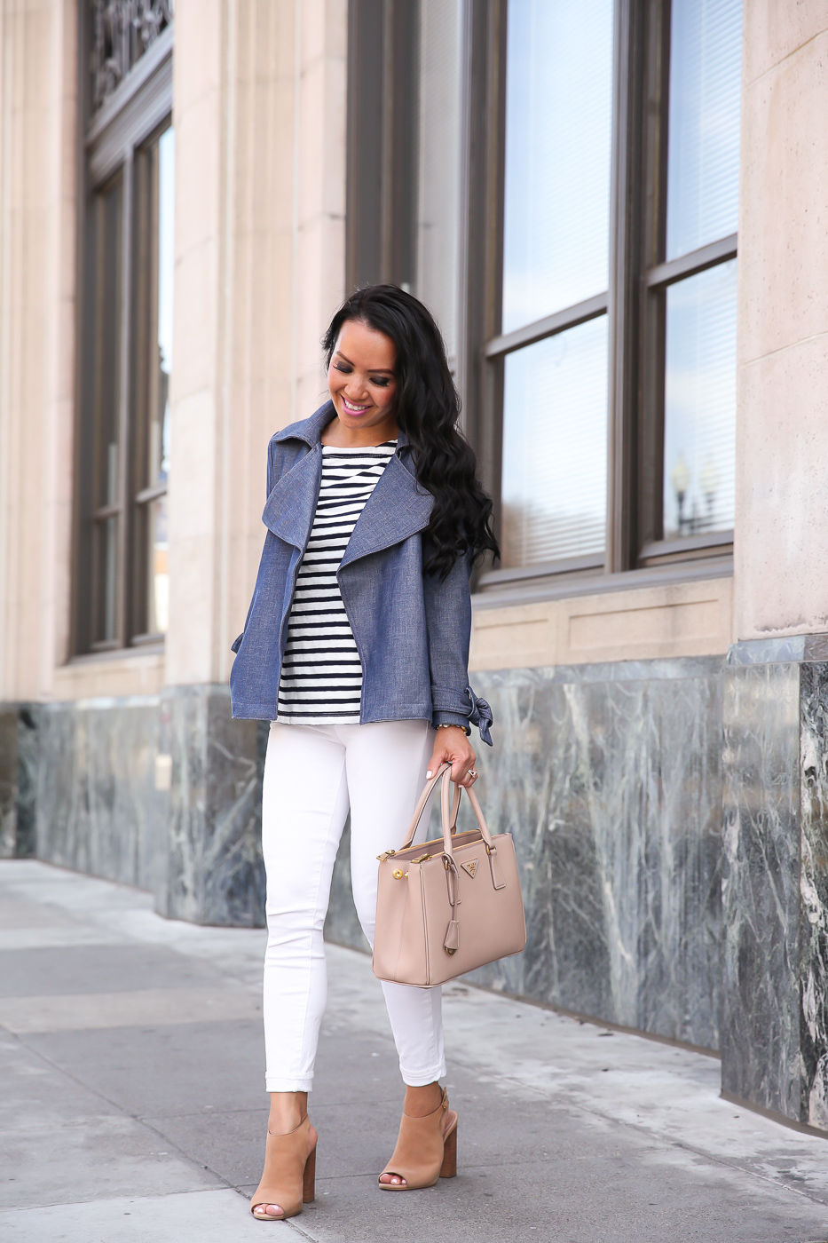 business casual outfit idea chambray trench coat white jeans striped shirt