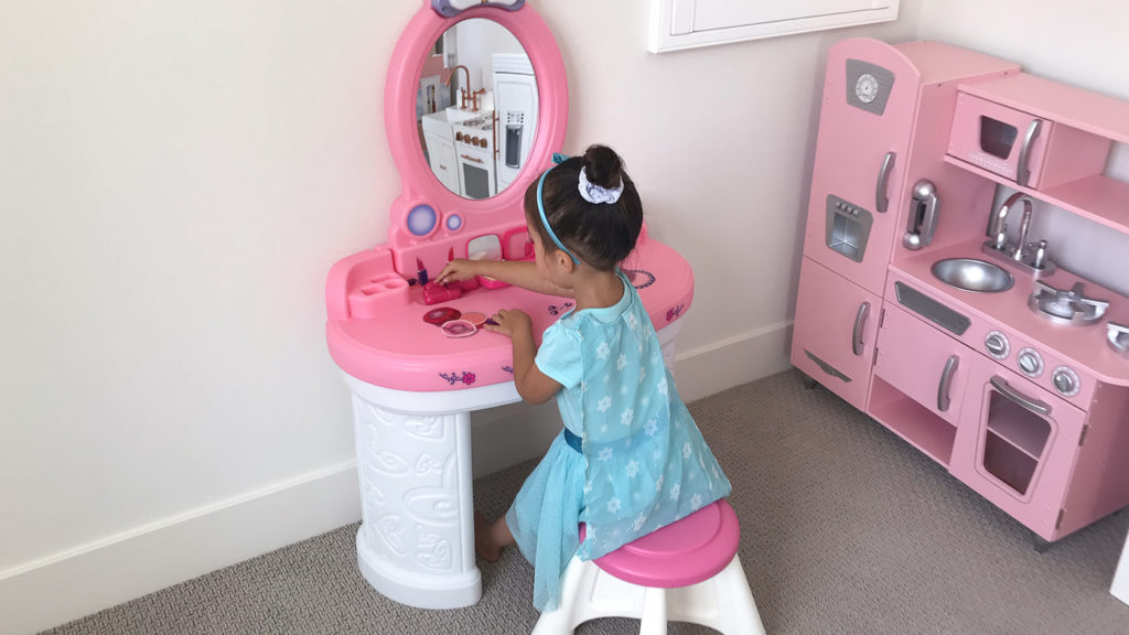 Girls Pretend Play Vanity Set + Frozen TuTu Dress Costume Stylish Petite